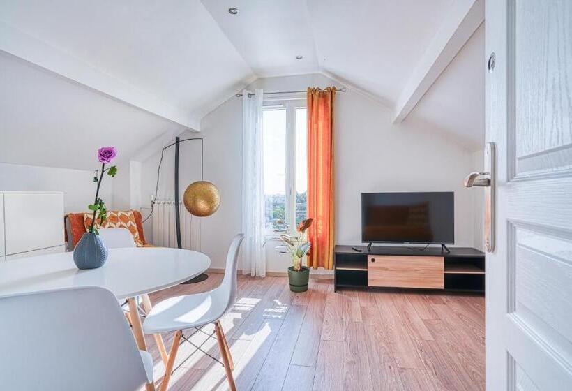 پانسیون Greg & Theo S