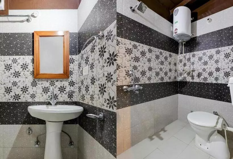 Majatalo Itsy Hotels Shri Gv Inn, 600 Mtrs From Tiffin Top