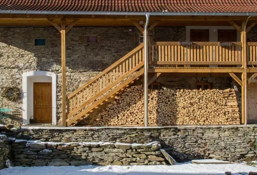 Majatalo Penzion Krakovice