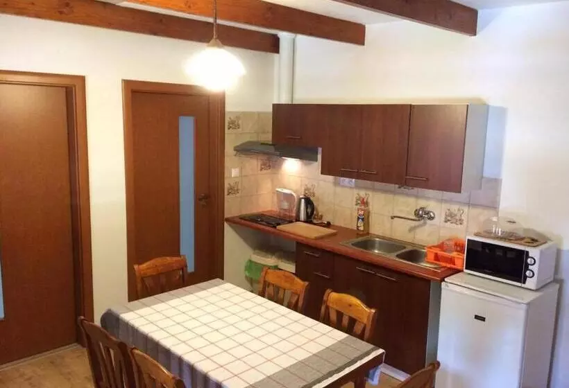 ペンション Ubytovanie U Emila