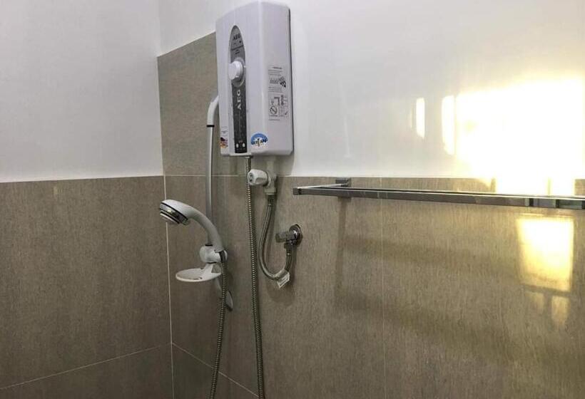 ペンション Za Priscila Tourist Inn