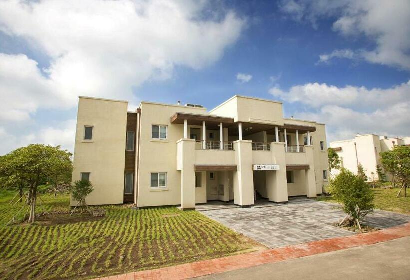 منتجع Castlex Golf Villa