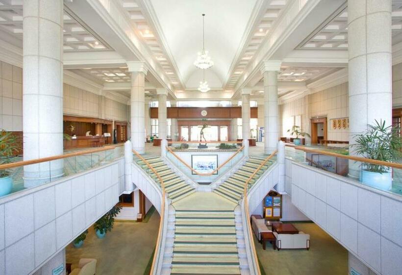 منتجع Castlex Golf Villa