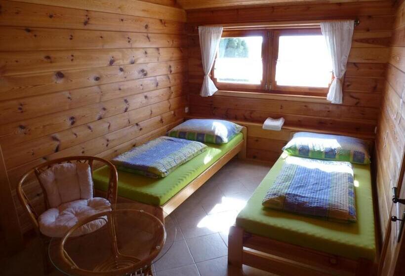 הוסטל Restaurace Vráž