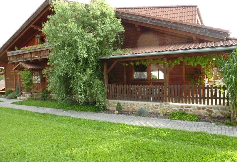 הוסטל Restaurace Vráž