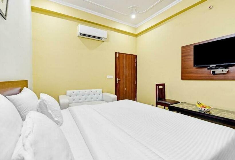 בית מלון כפרי Collection O Shri Ganesh