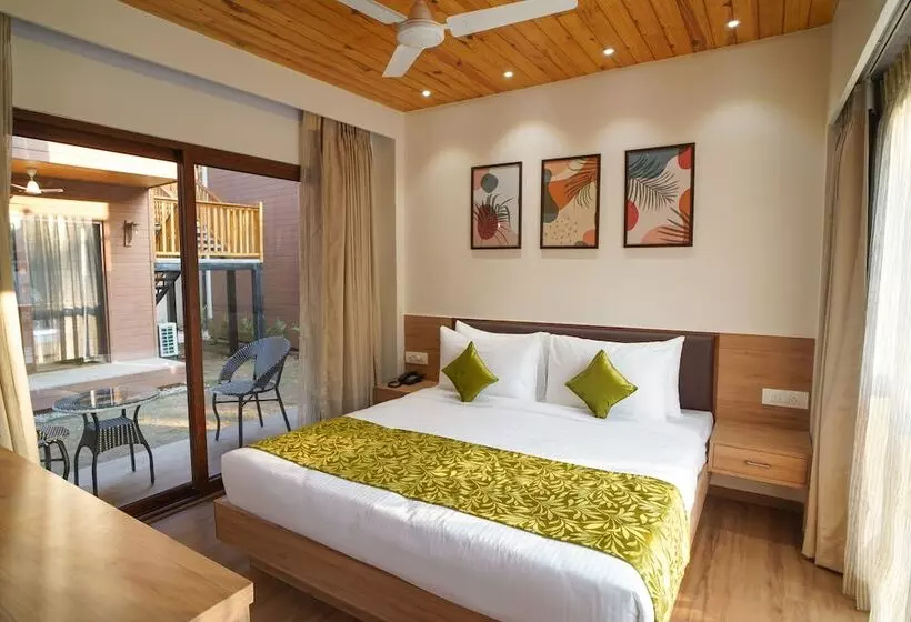 ホテル Treehouse Mars Beach Cottages