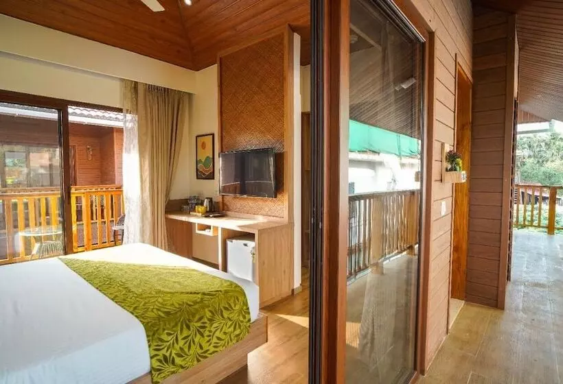 ホテル Treehouse Mars Beach Cottages