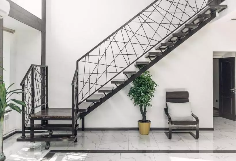 هاستل Borovoe Country Club