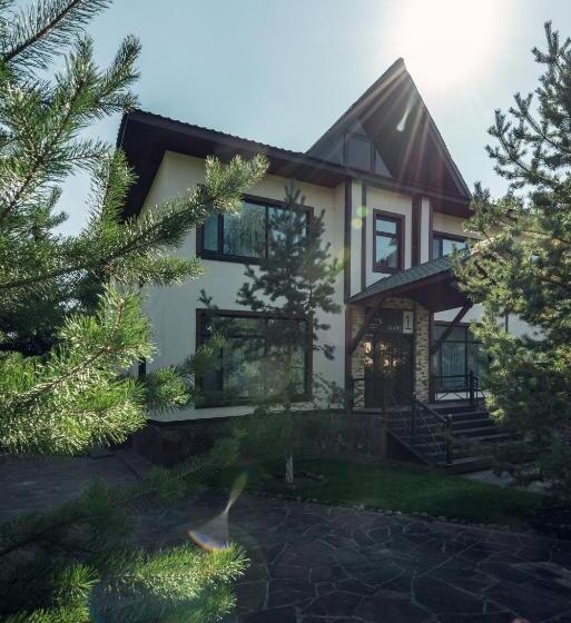 هاستل Borovoe Country Club