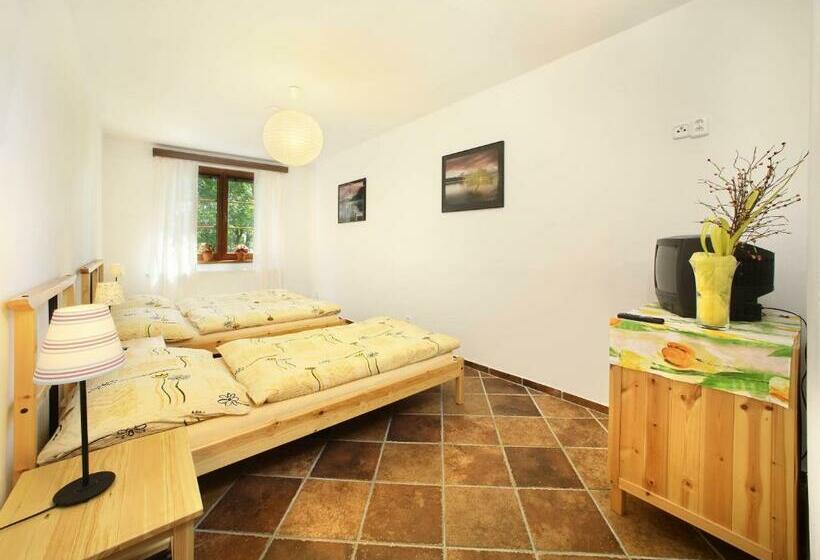 فندق صغير Pension Adam