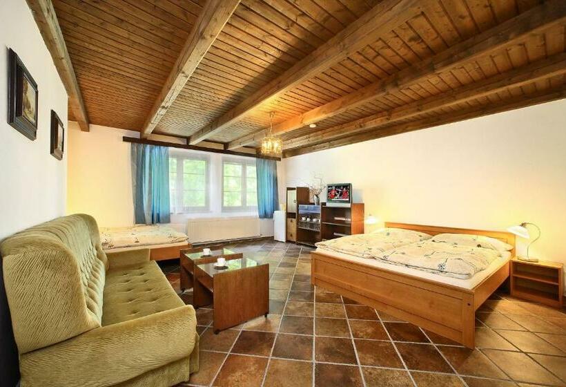 فندق صغير Pension Adam