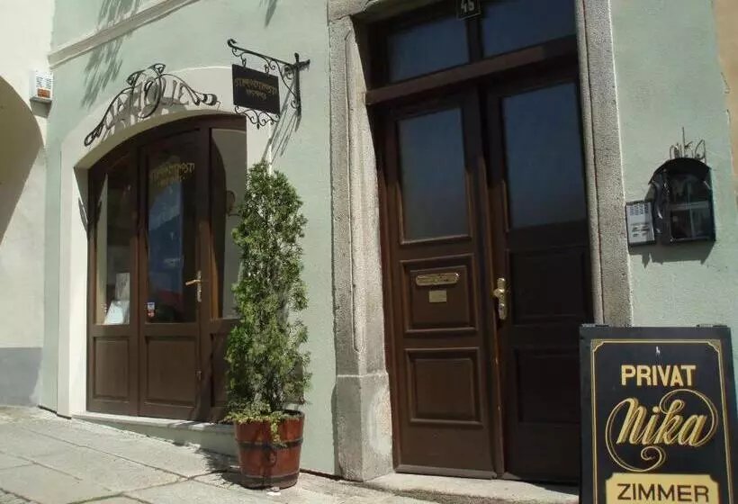 B&b Nika