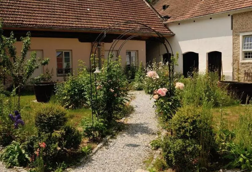 Aamiaismajoitus (B&B) Landhaus Furth8
