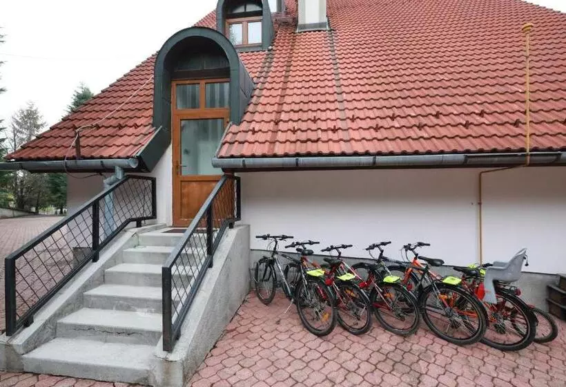 ホテル Geopark Vendégház