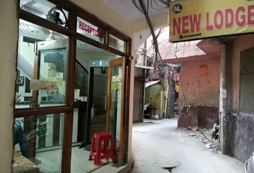 בית מלון כפרי New Lodge By Wb Inn