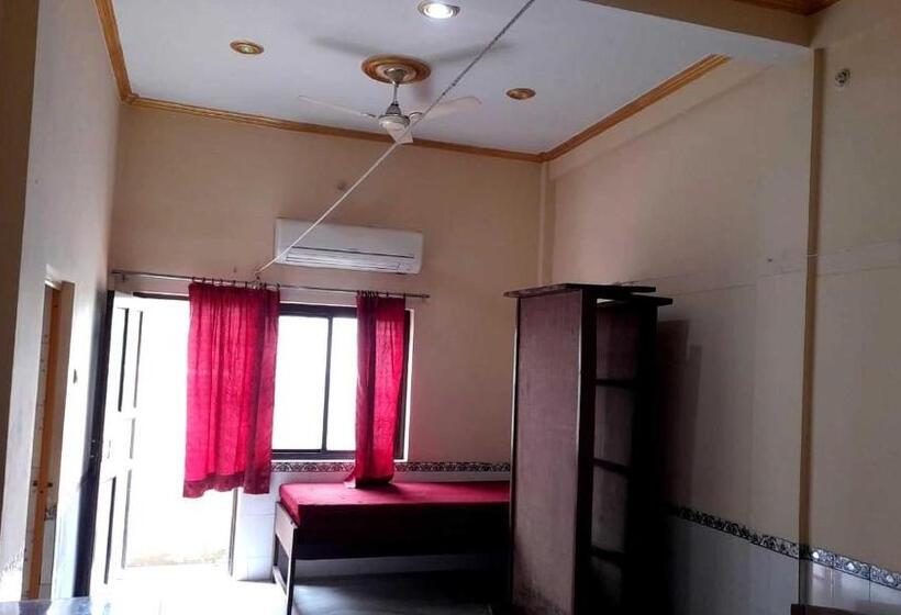 هتل Spot On D C Medi Centre