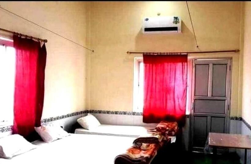 هتل Spot On D C Medi Centre