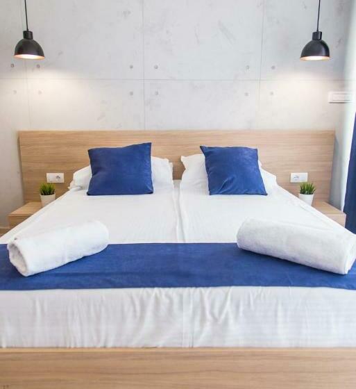 پانسیون Empire Luxury Apartments