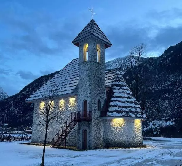 Majatalo Guesthouse Prrockaj Theth