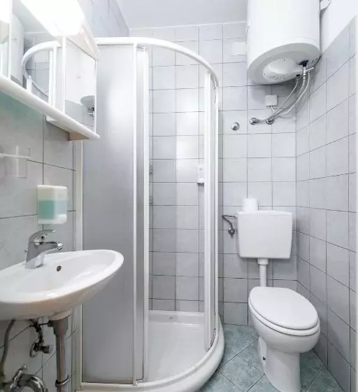 پانسیون Guesthouse Sobe Silva