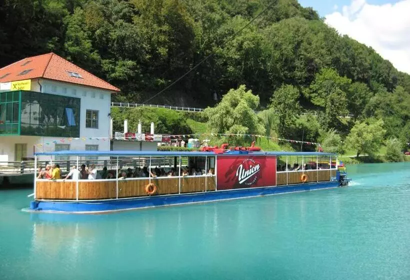 پانسیون Guesthouse Sobe Silva