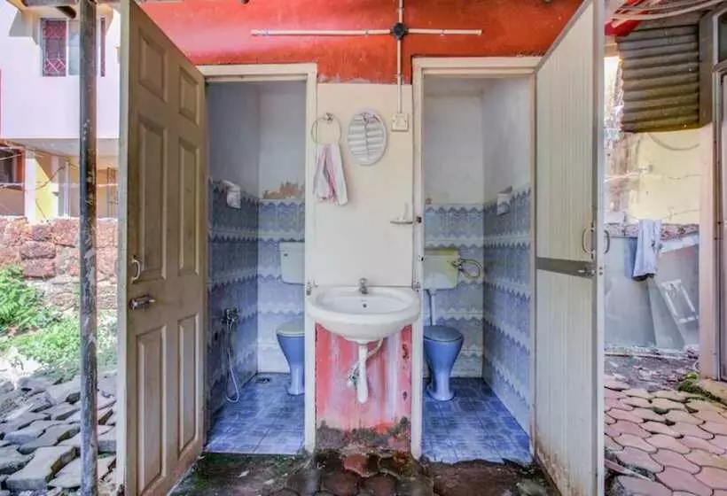 Hotelli Goroomgo Goa Tourist Dormitory Goa