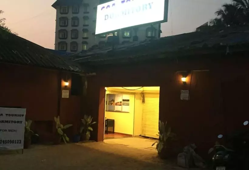 Hotelli Goroomgo Goa Tourist Dormitory Goa