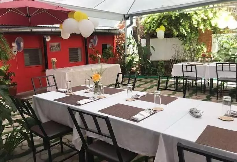 هتل Green Resort Antsakaviro