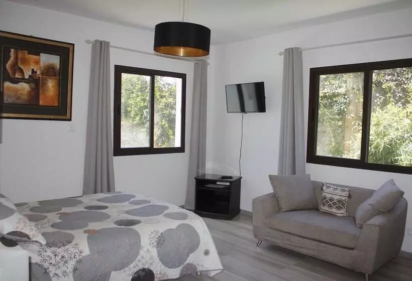 هتل Green Resort Antsakaviro