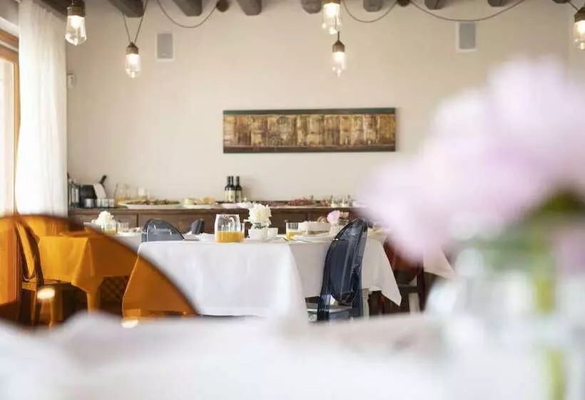 Hotelli Magari Estates