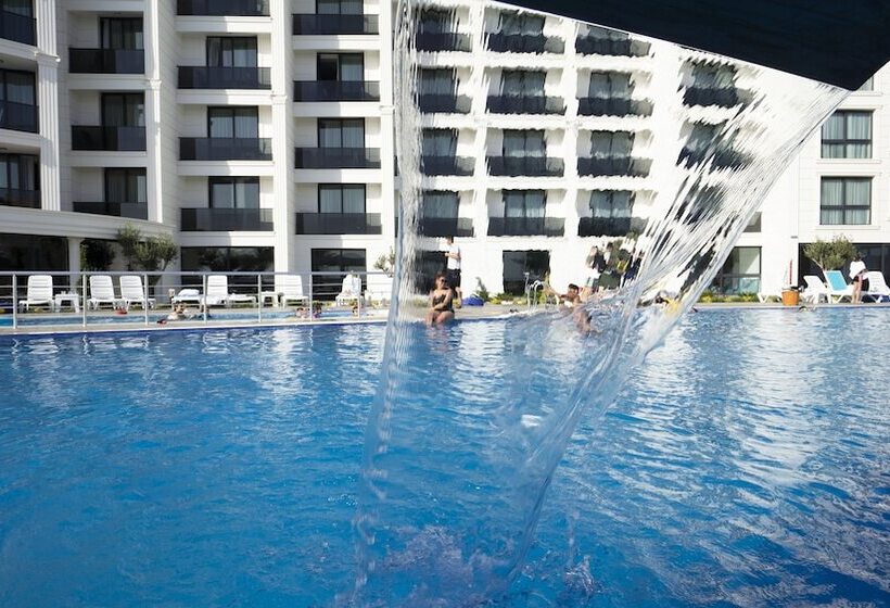 هتل Marvista Deluxe Resort