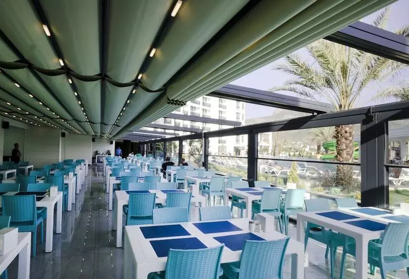 هتل Marvista Deluxe Resort