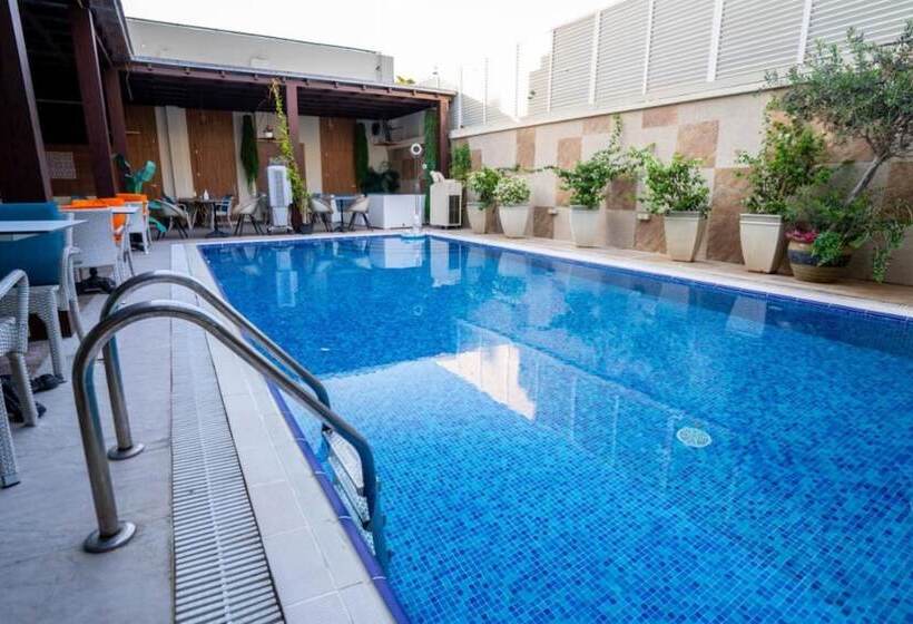 Отель Royal Prestige