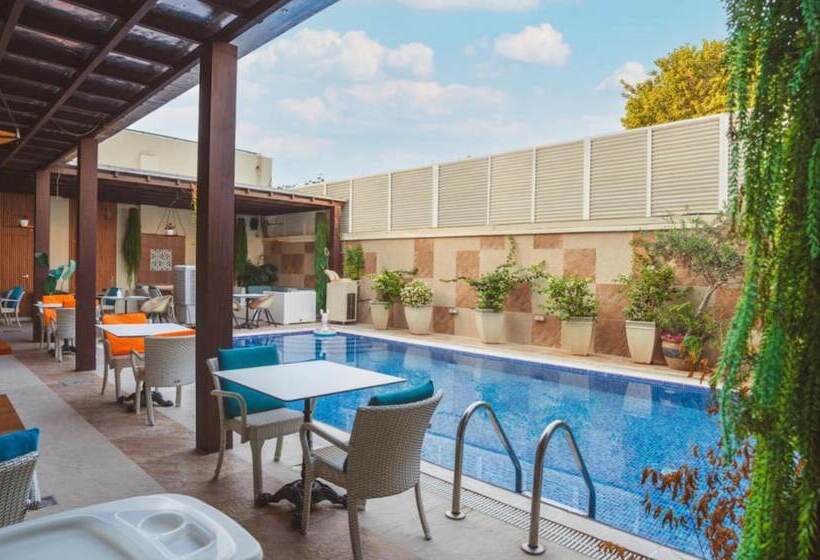 Отель Royal Prestige