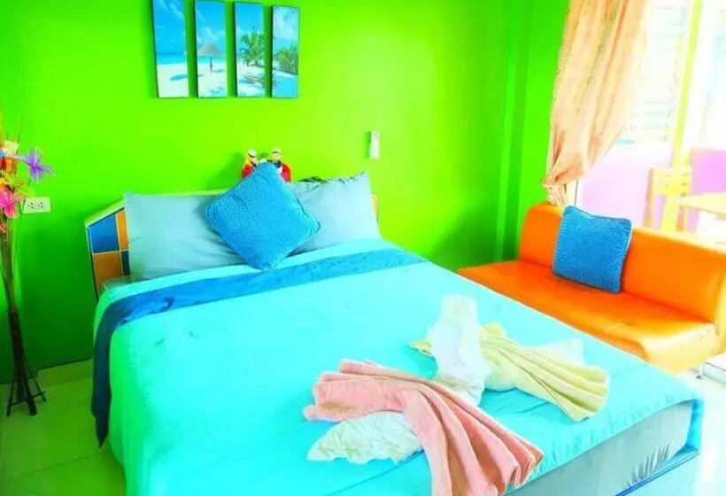 Hotelli Baan Navy Kohlarn