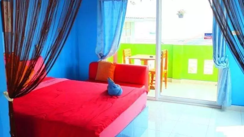 Hotelli Baan Navy Kohlarn