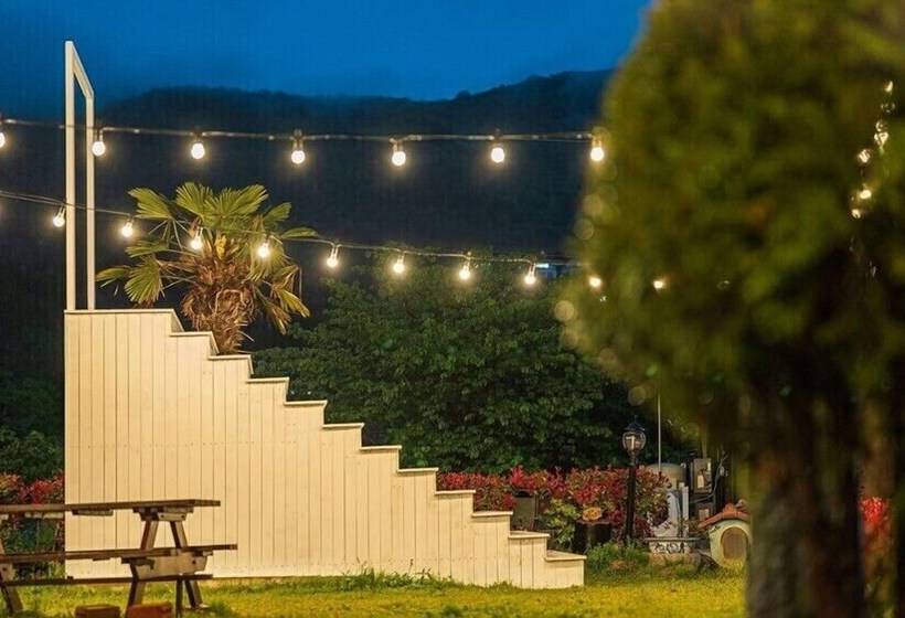 בית מלון כפרי Grand Pension