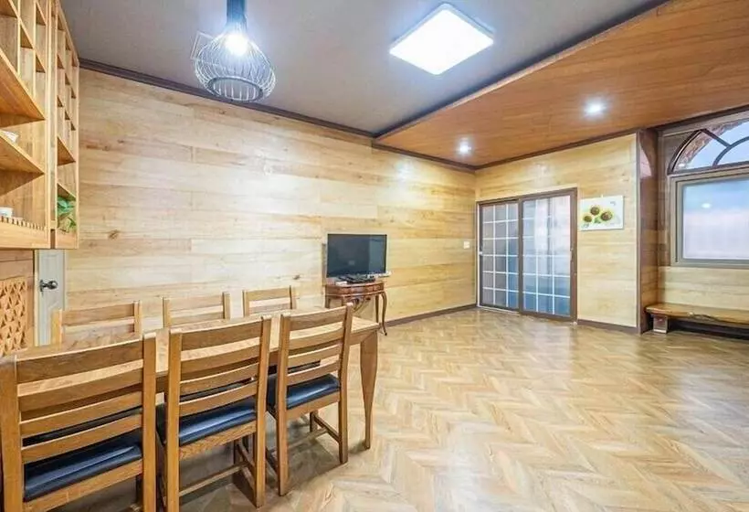 Hotelli Grand Pension