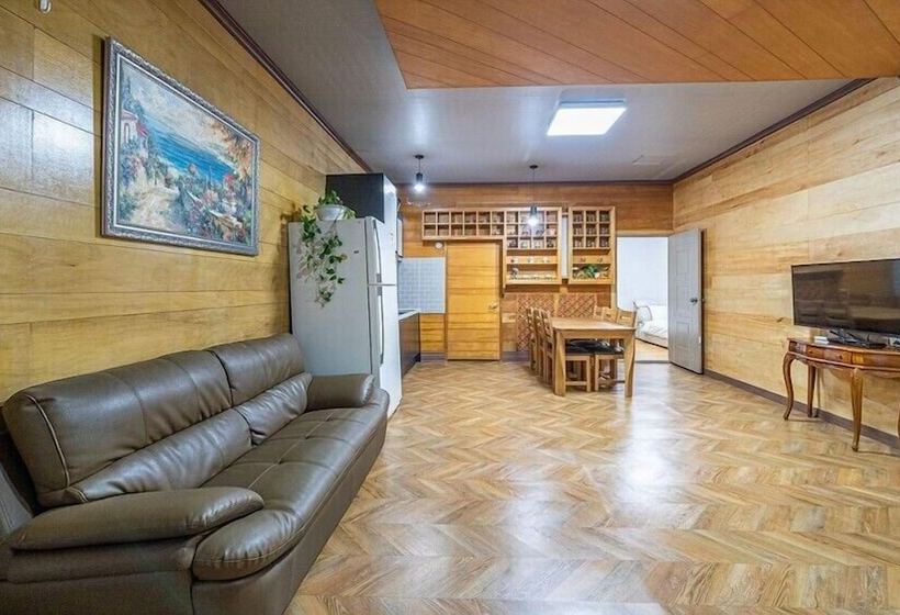 בית מלון כפרי Grand Pension