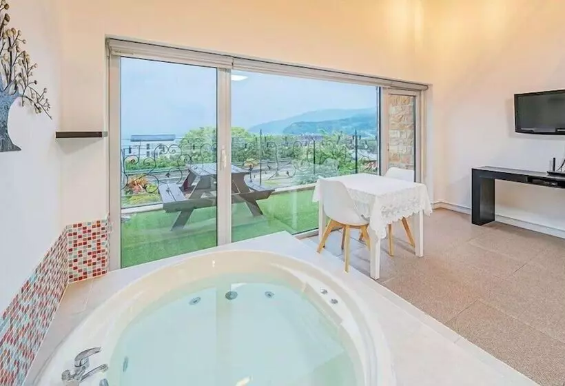 Hotelli Grand Pension