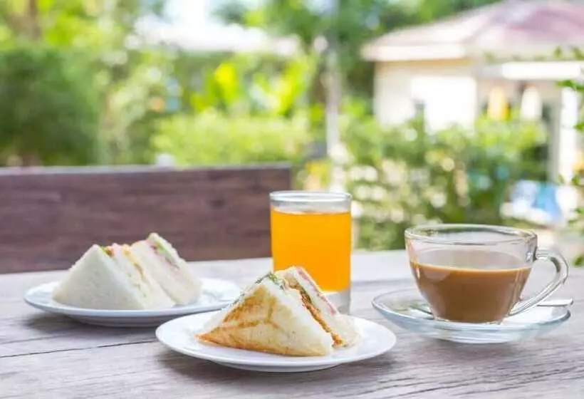 Hotelli Koh Larn Riviera