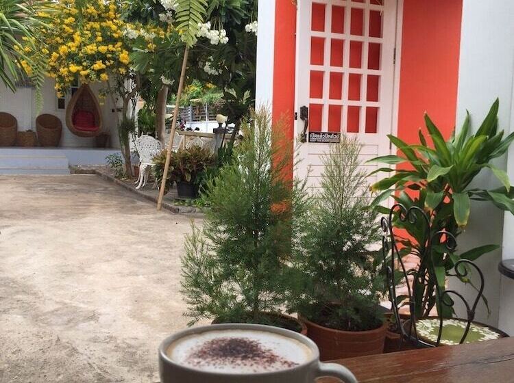 בית מלון כפרי Koh Larn Riviera