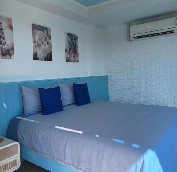 בית מלון כפרי Koh Larn Riviera