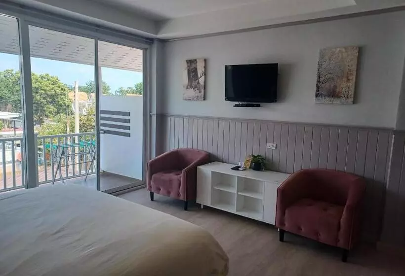 Hotelli Koh Larn Riviera