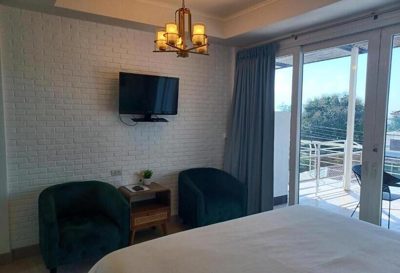 בית מלון כפרי Koh Larn Riviera