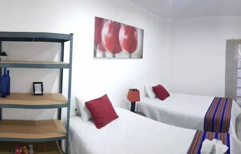 هتل Sab Casa De Huéspedes