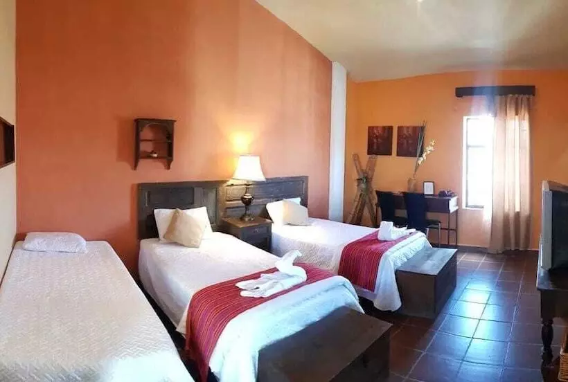 هتل Sab Casa De Huéspedes