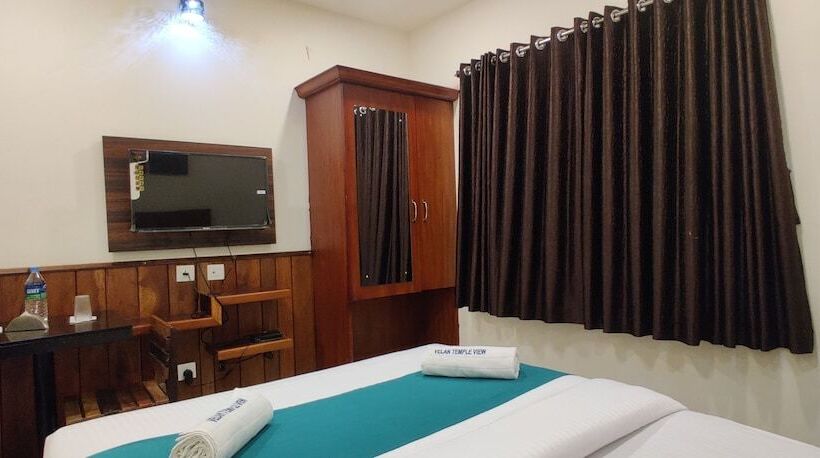 Hotel Velan Temple View