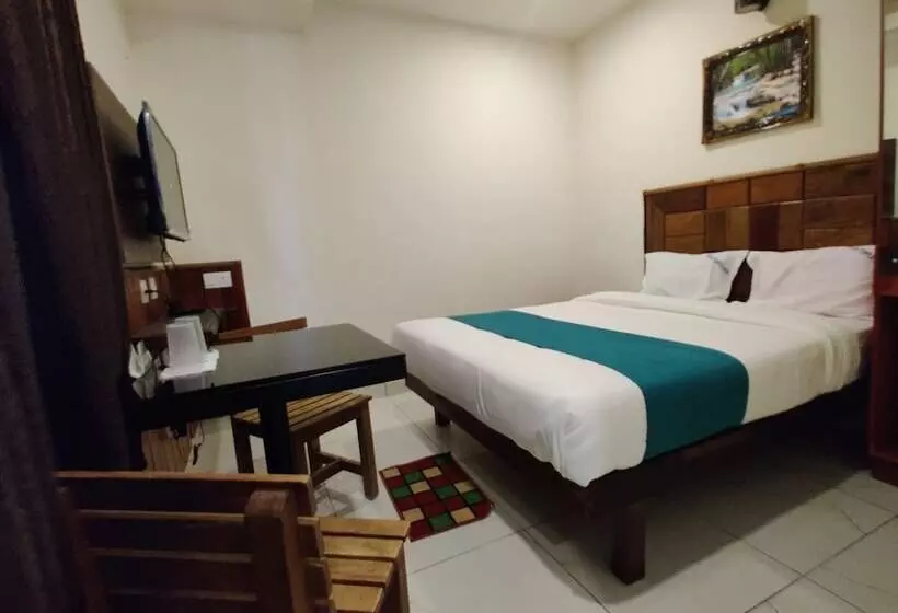 Hotelli Velan Temple View